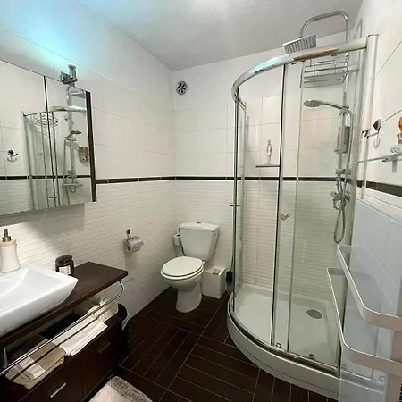 Apartmán Mon Avec Terrasse Et Piscine *